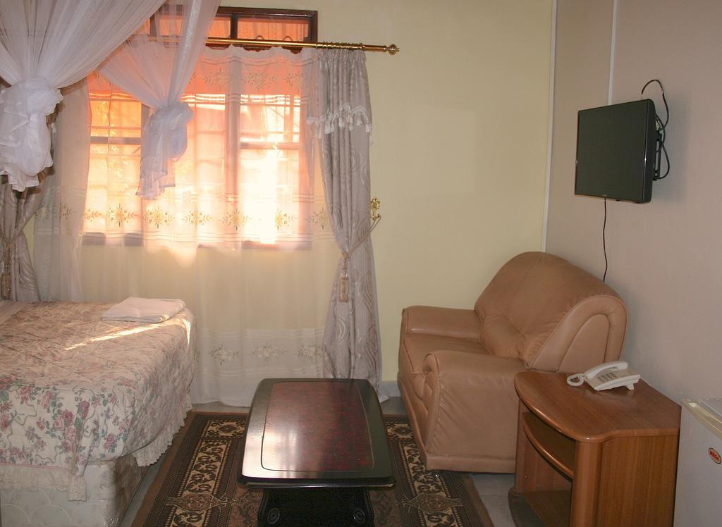 Hotel Acacia 캄팔라 객실 사진