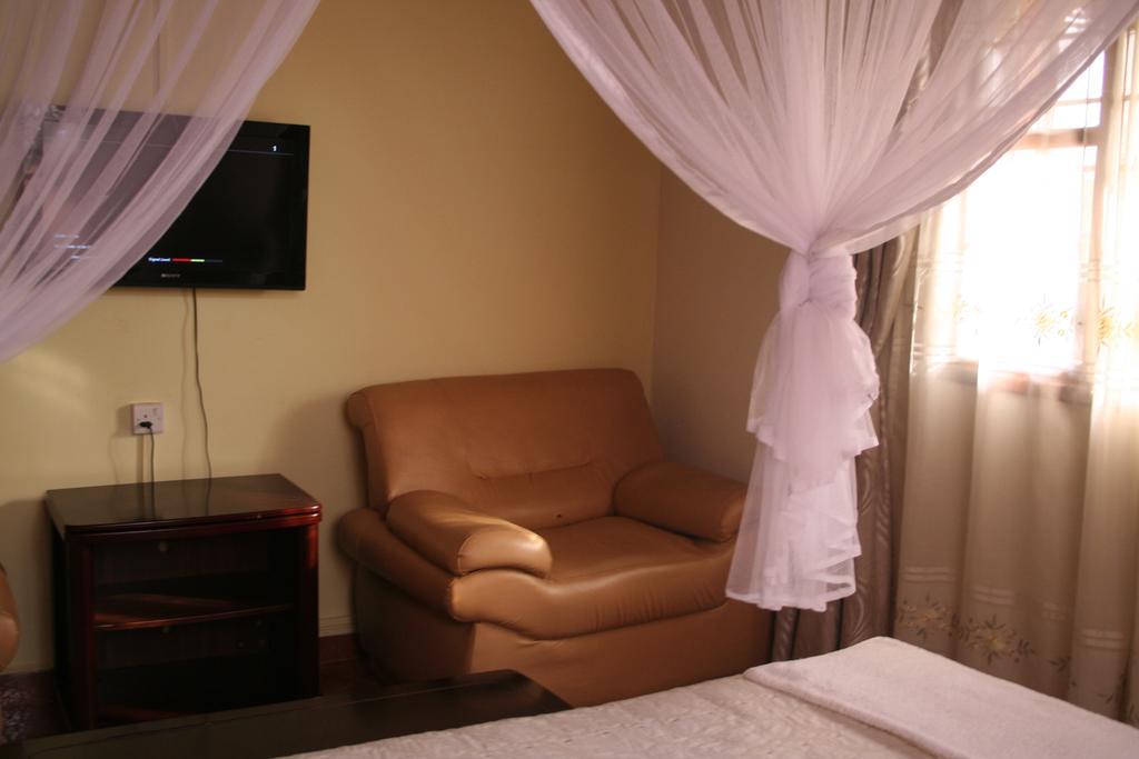 Hotel Acacia 캄팔라 객실 사진